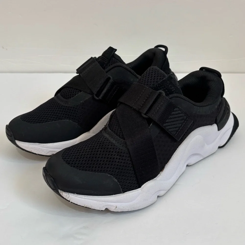 Sorel Kinetic RNEGD Sneakers Black White Hook & Loop Strap Athletic Shoes 6.5